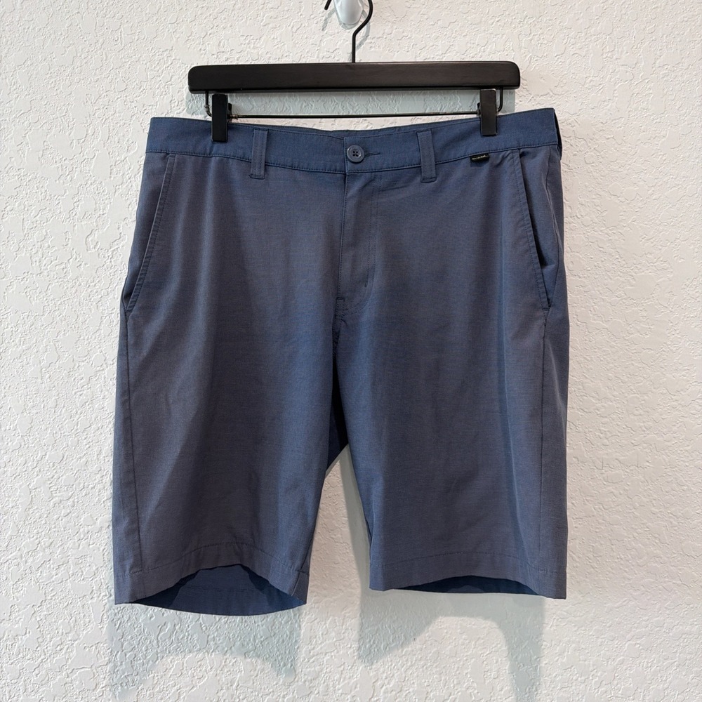 Travis Mathew Faded Blue Men's Golf Shorts Size 33